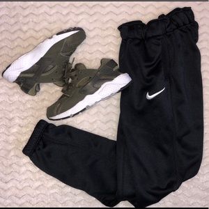 Toddlers Nike Huaraches in Olive Green